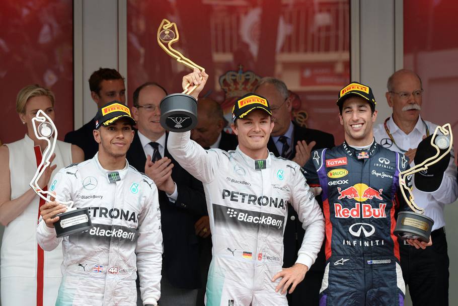 I tre del podio, da sinistra Hamilton, Rosberg e Ricciardo. Afp